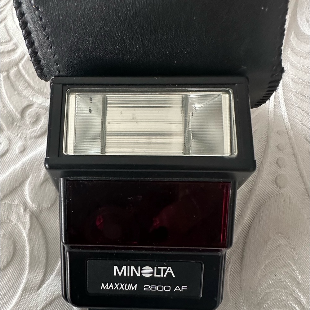 Minolta Flash - Picture 2 of 9